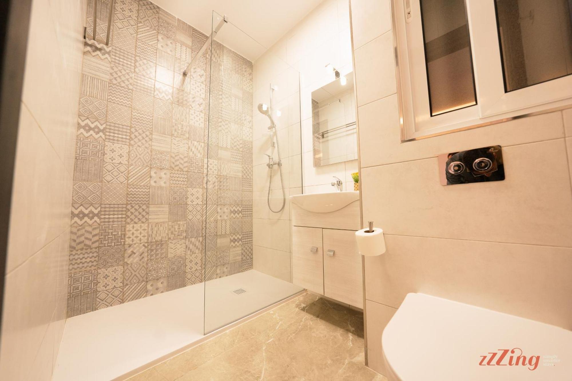 Seashore Stays - Stunning Apartments Right By The Sea Сейнт Полс Бей Стая снимка